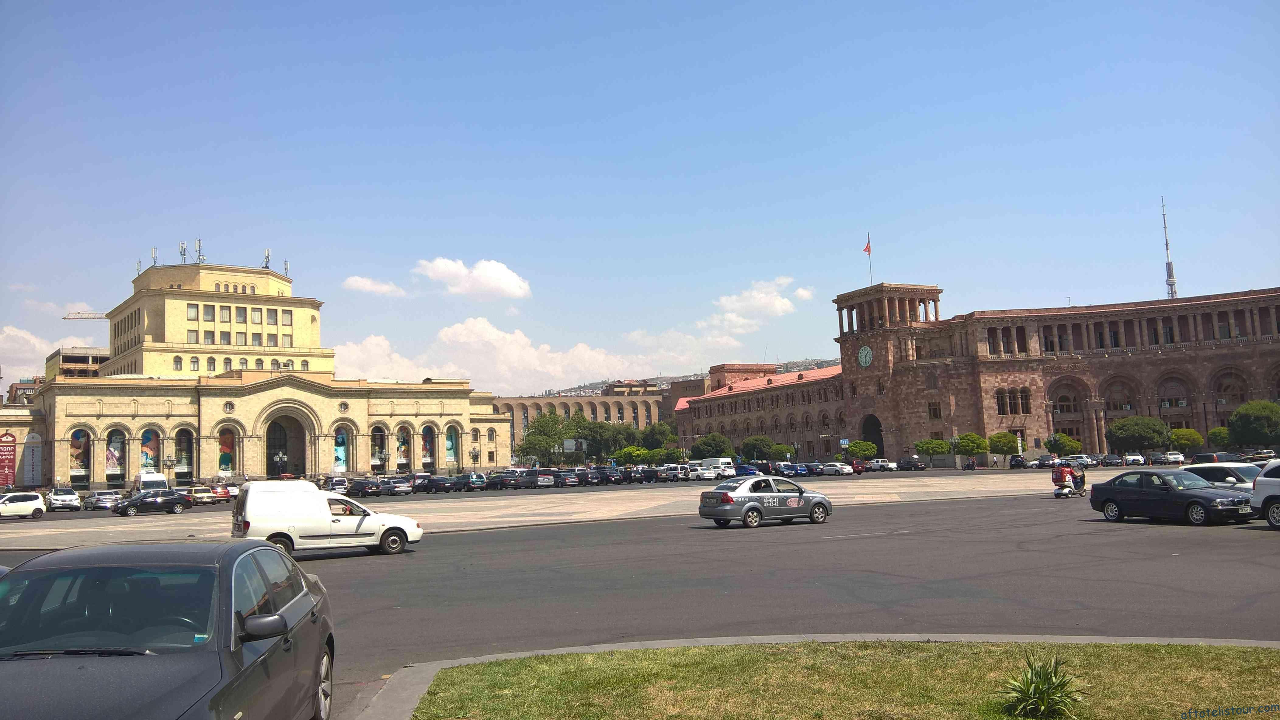 Ереван Рим. Метро площадь Республики в Ереване. Армения старше Рима. Рим или Ереван.